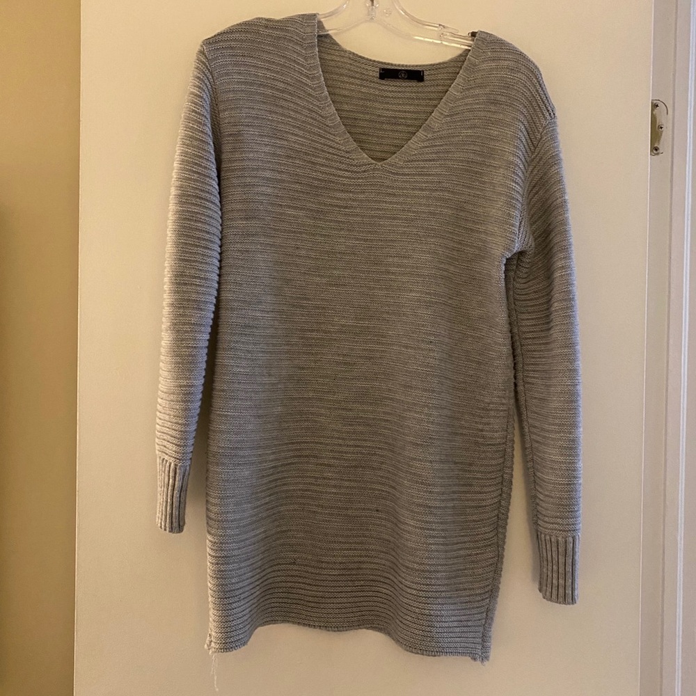 Missguided Sweater - Picture 3 of 3